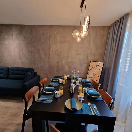 Marsselis Luxe Port Apartment Varna ภายนอก รูปภาพ