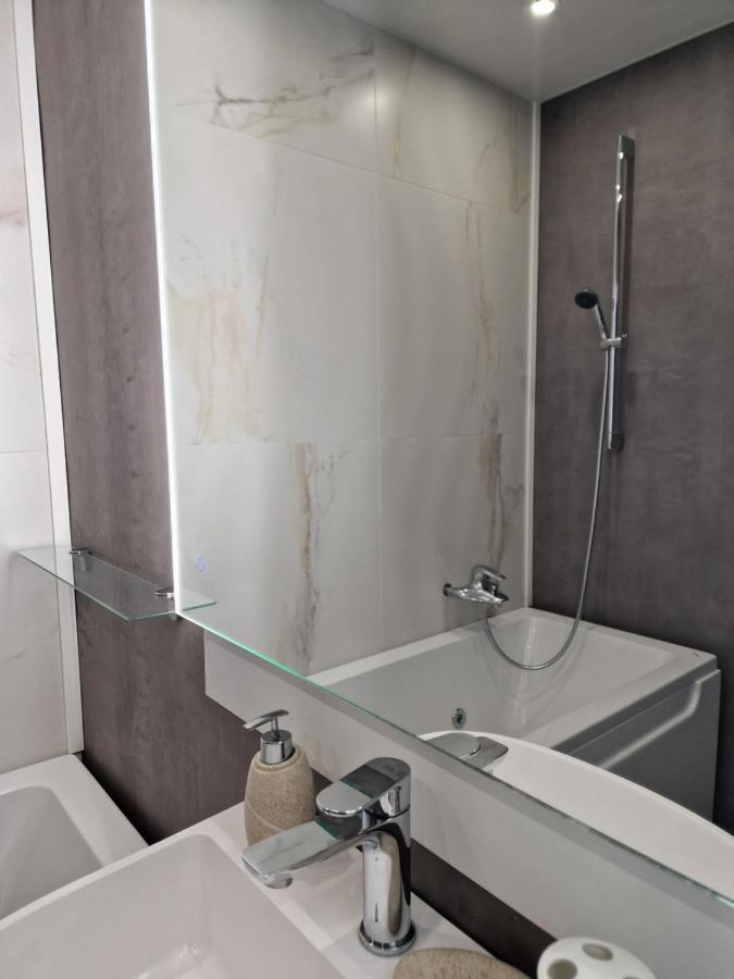 Marsselis Luxe Port Apartment Varna ภายนอก รูปภาพ