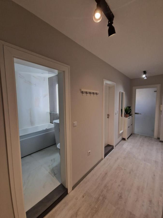 Marsselis Luxe Port Apartment Varna ภายนอก รูปภาพ