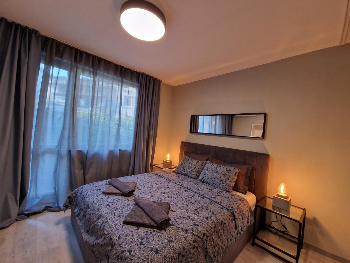 Marsselis Luxe Port Apartment Varna ภายนอก รูปภาพ