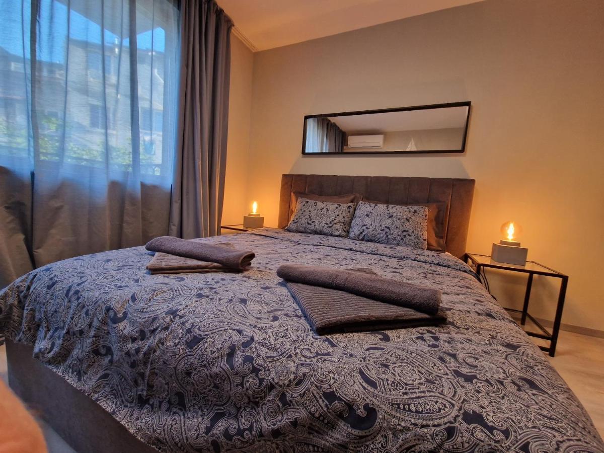 Marsselis Luxe Port Apartment Varna ภายนอก รูปภาพ