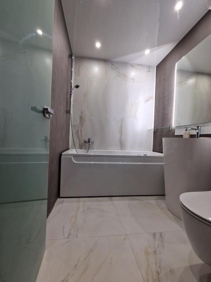 Marsselis Luxe Port Apartment Varna ภายนอก รูปภาพ