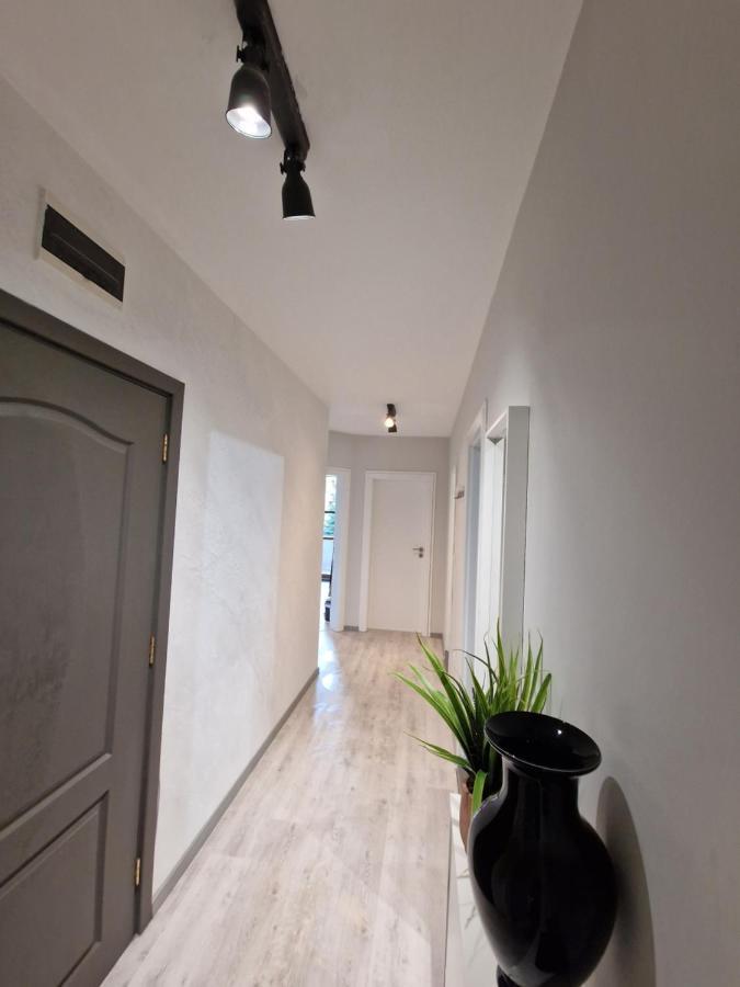 Marsselis Luxe Port Apartment Varna ภายนอก รูปภาพ
